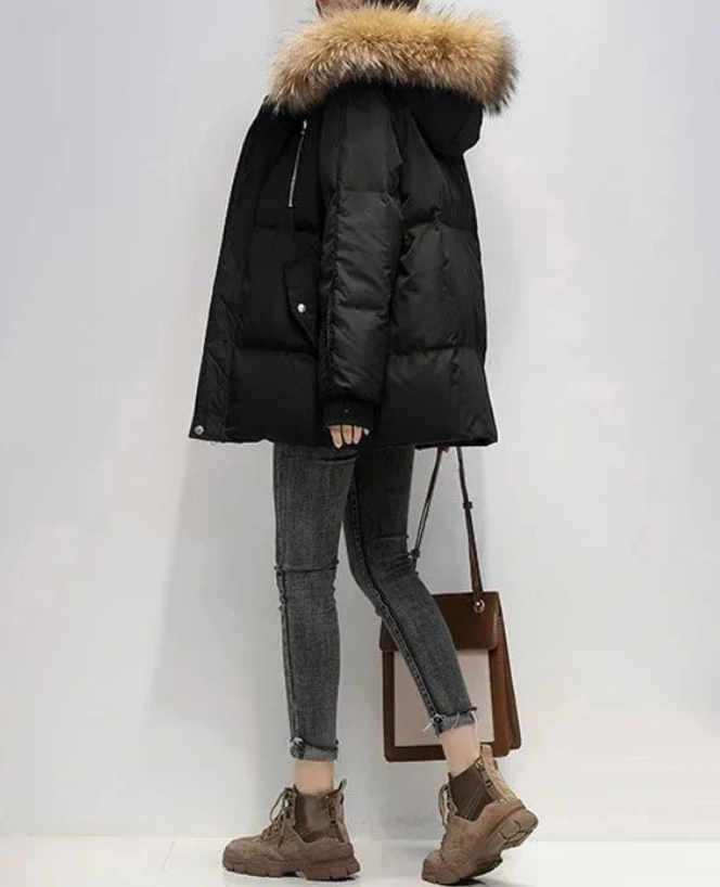Otilia | Relaxed and timeless winter coat