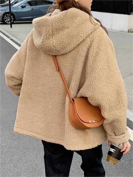 Carla | Elegant and versatile winter coat.