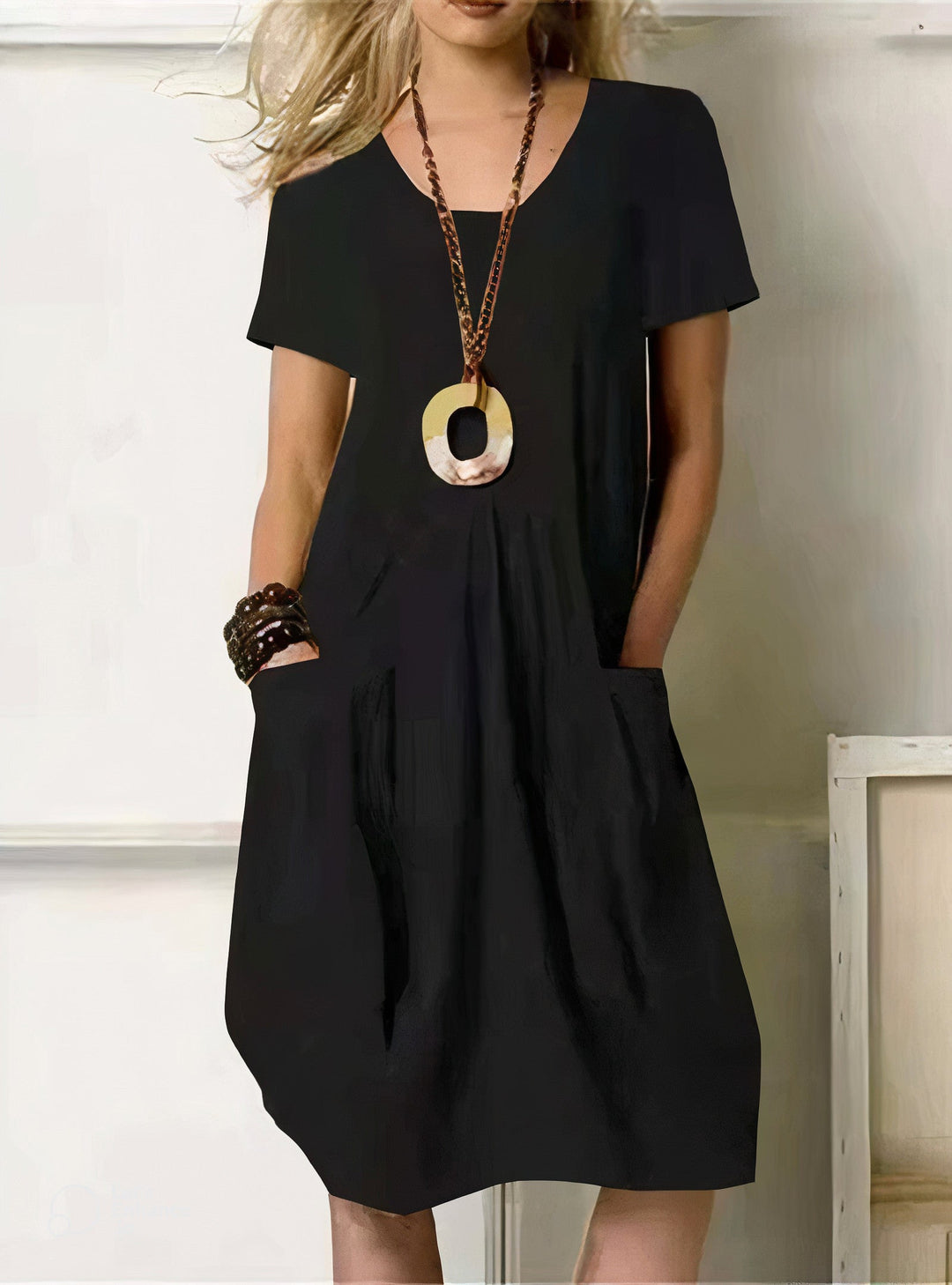 Danica – Pleated Pocket Midi Dress