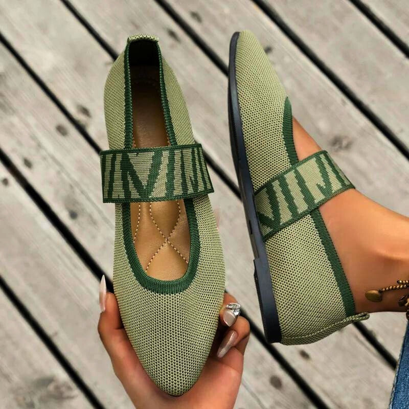 Women's Stylish Flats with Adjustable Strap for Comfortable Fit