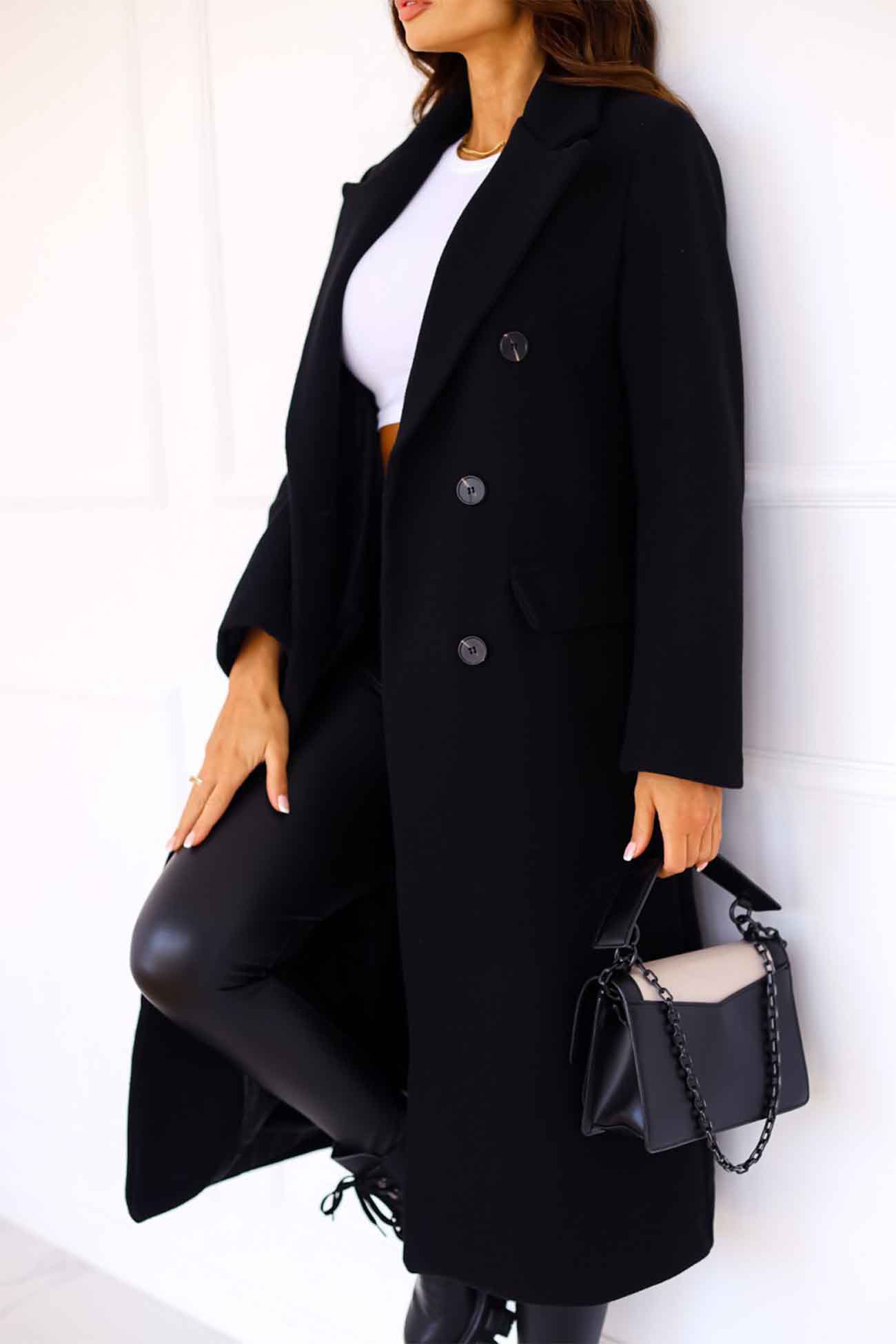 Giorgia | Double-breasted coat with lapels and long sleeves
