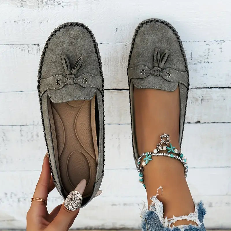 Women's Slip-On Shoes with Bow Detail and Cushioned Sole