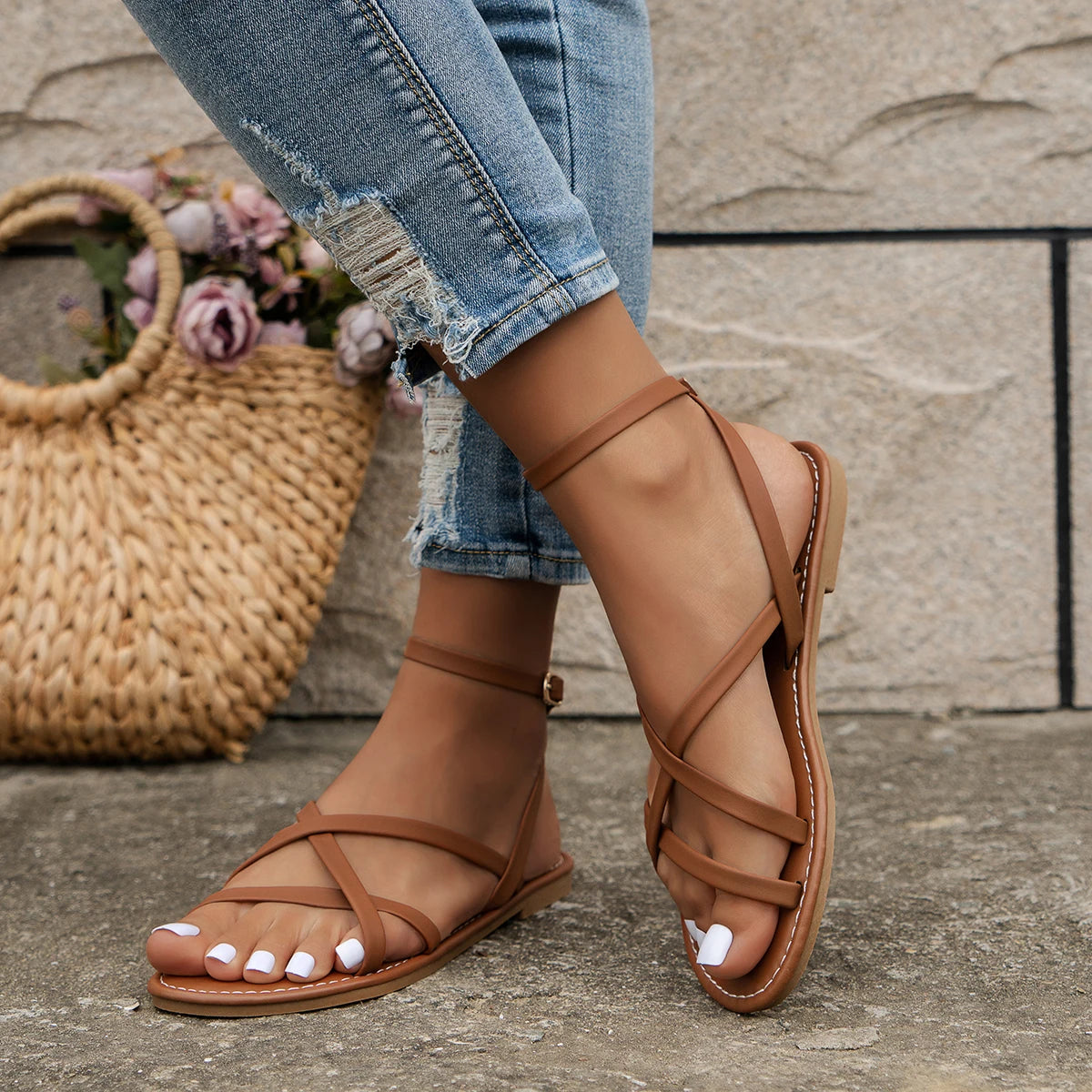 Women's Casual Strappy Roman Sandals with Zipper Back